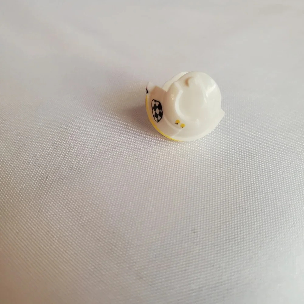 LEGO Minifigure White Racing Helmet with Checkered Pattern and Yellow Stripe